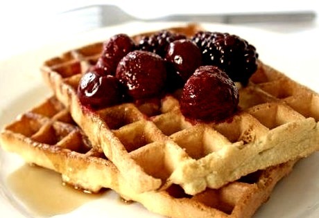 Waffles With Fruit (source)