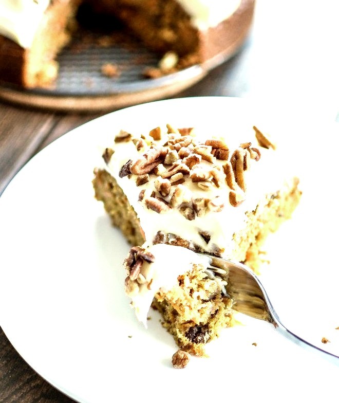 Carrot Cake with Pecans and Cream Cheese Frosting